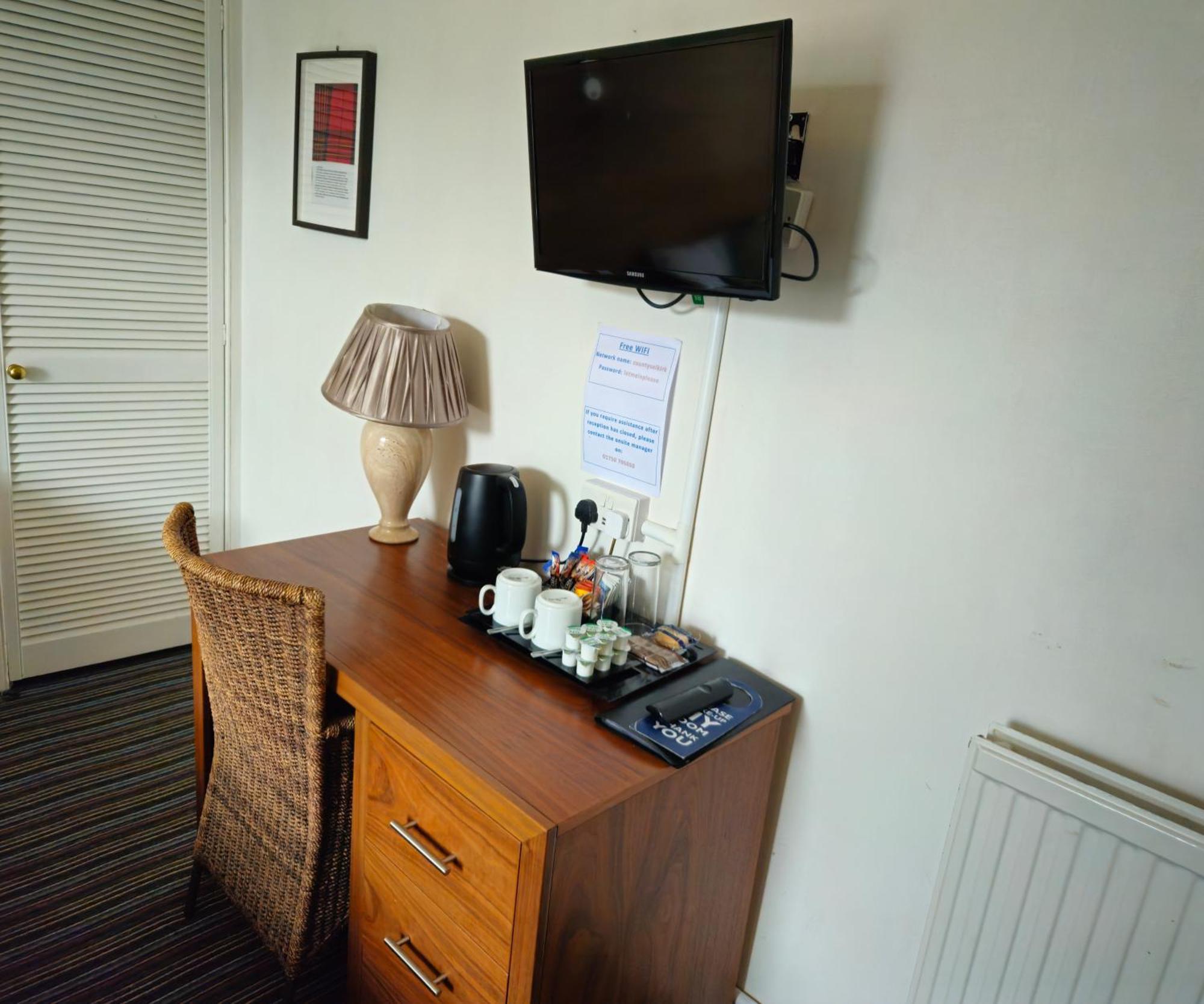 The County Hotel - Self Check-In, Ultra Fast Wi-Fi, Free Parking, Central Location سيلكيرك المظهر الخارجي الصورة