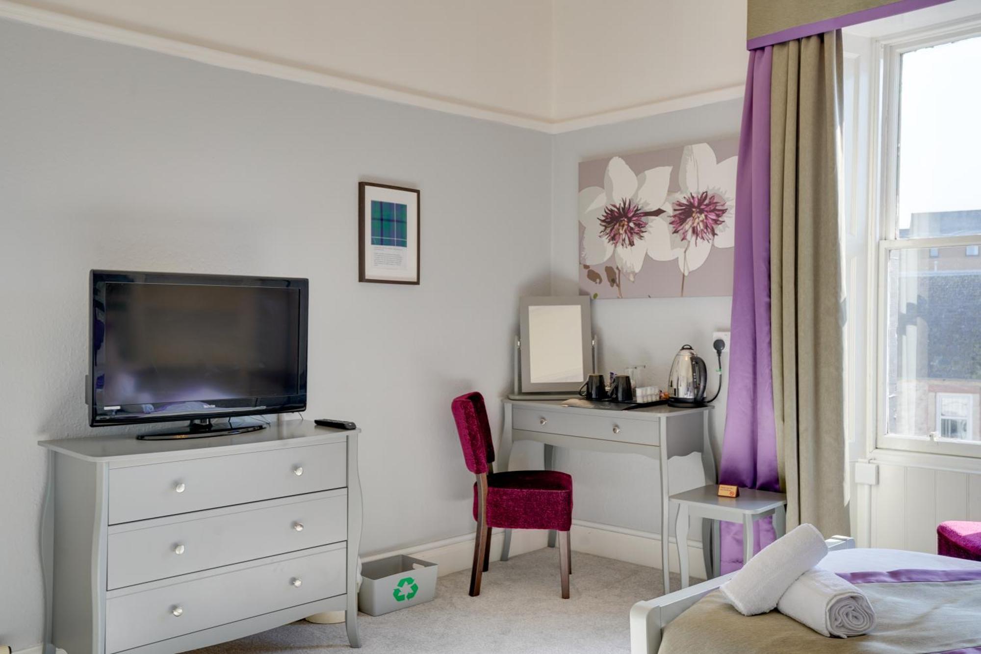 The County Hotel - Self Check-In, Ultra Fast Wi-Fi, Free Parking, Central Location سيلكيرك المظهر الخارجي الصورة