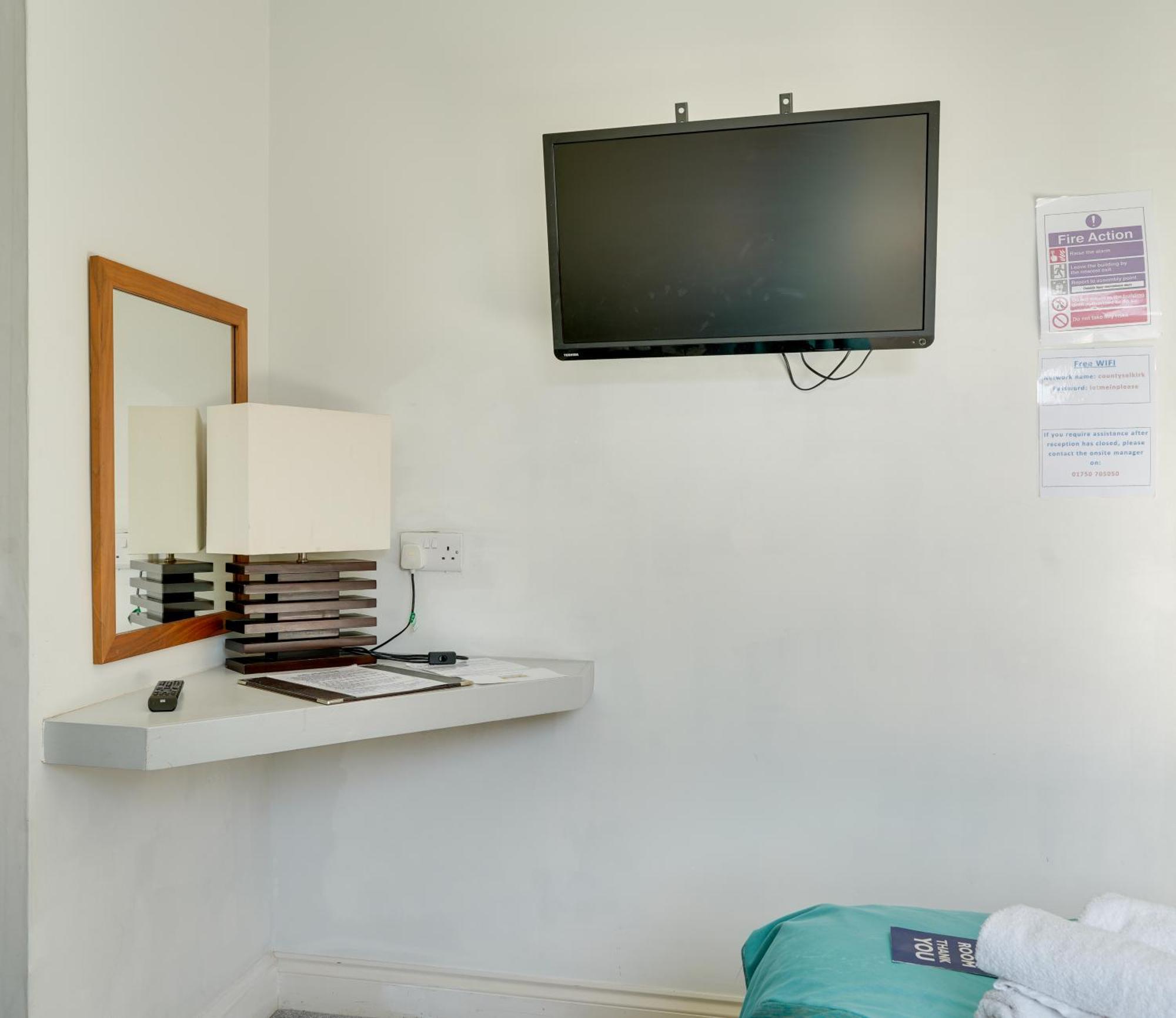The County Hotel - Self Check-In, Ultra Fast Wi-Fi, Free Parking, Central Location سيلكيرك المظهر الخارجي الصورة